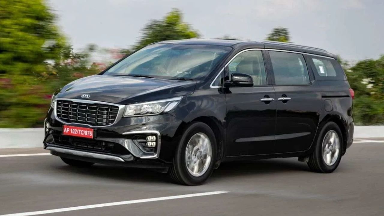 8 Seater Car